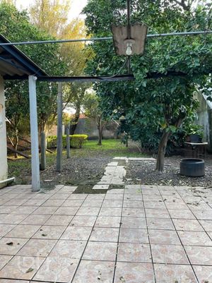Image 5 - 882541