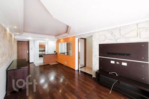 Image 7 - 882551