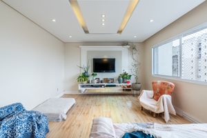 Image 3 - 882579