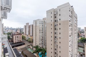 Image 2 - 882579
