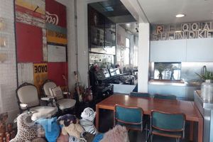 Image 1 - 882580