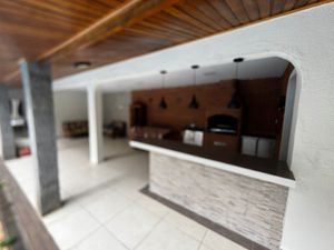 Image 13 - 882587