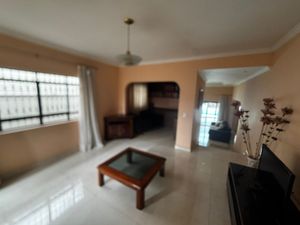 Image 8 - 882587