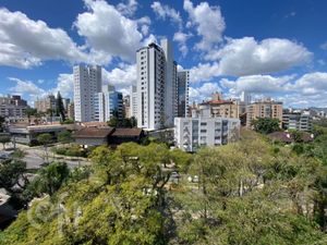 Image 3 - 882588