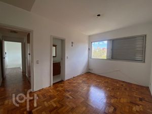 Image 8 - 882588