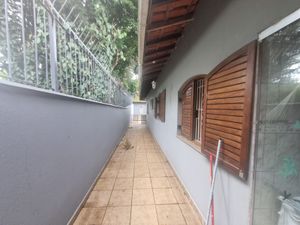 Image 11 - 882590
