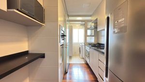Image 3 - 882591