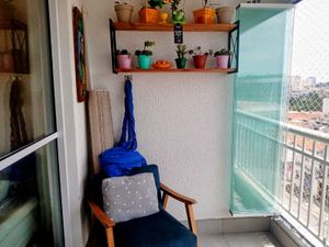 Image 13 - 882600