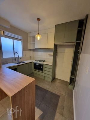 Image 8 - 882602