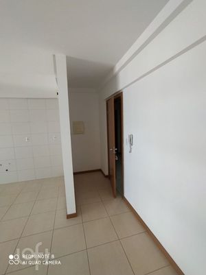 Image 3 - 882616