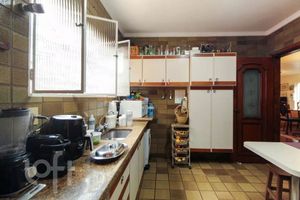 Image 13 - 882617