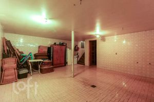 Image 38 - 882617
