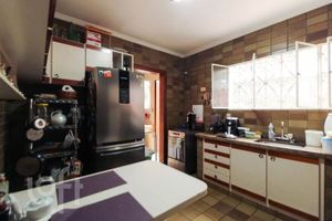 Image 11 - 882617