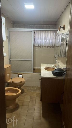 Image 9 - 882621