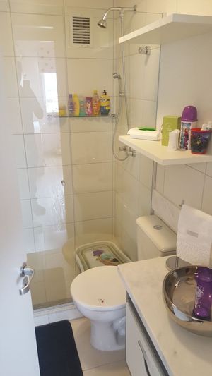 Image 12 - 882624