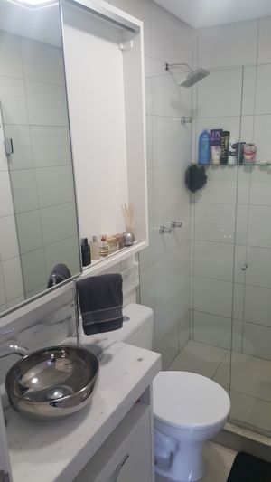 Image 9 - 882624