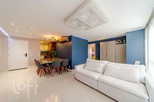 Image 7 - 882627