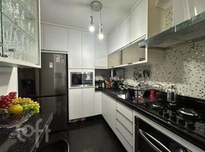 Image 4 - 882630