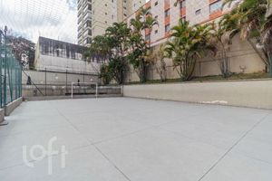 Image 29 - 882631