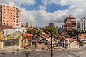 Image 19 - 882631