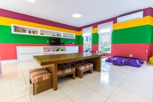 Image 9 - 882633