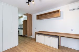 Image 9 - 882638