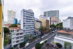 Image 7 - 882638