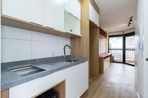 Image 13 - 882638