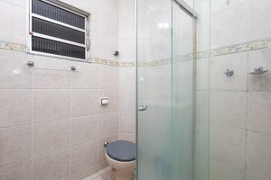 Image 19 - 882643