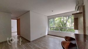 Image 11 - 882644
