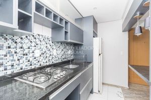 Image 7 - 882644