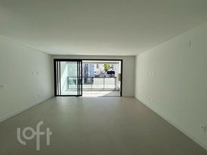 Image 7 - 882647