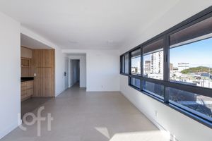 Image 17 - 882673