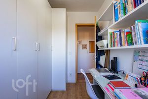 Image 15 - 882674