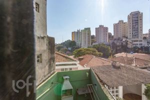Image 13 - 882676