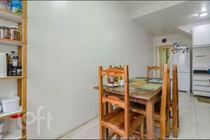 Image 10 - 882676