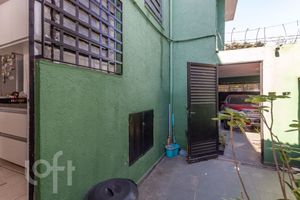 Image 34 - 882676