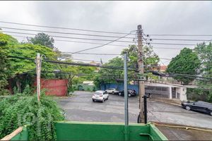 Image 34 - 882676