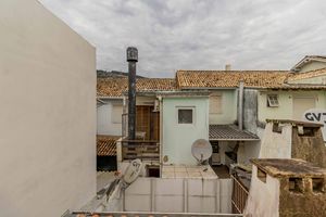Image 15 - 882682