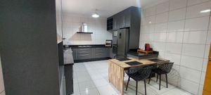 Image 13 - 882688