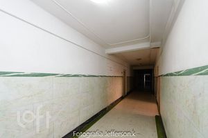 Image 24 - 882690