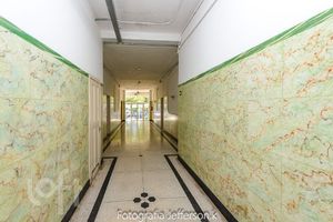 Image 27 - 882690