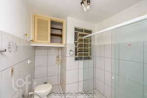 Image 9 - 882690