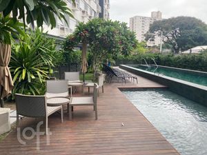 Image 15 - 882692