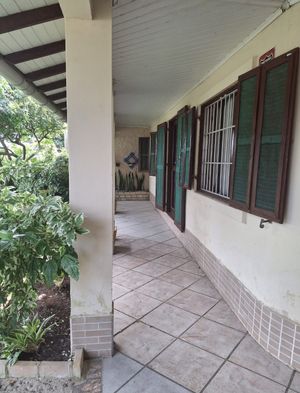 Image 12 - 882699