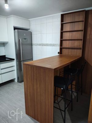 Image 6 - 882715