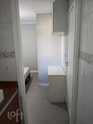 Image 28 - 882715