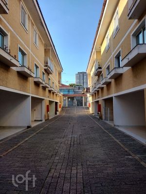 Image 38 - 882715