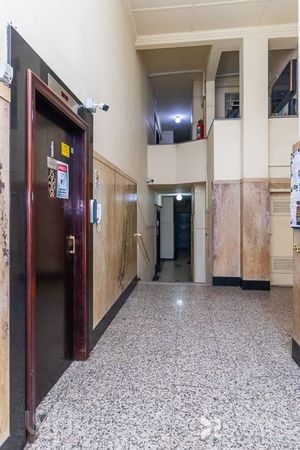 Image 20 - 882716