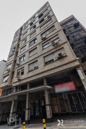 Image 24 - 882716